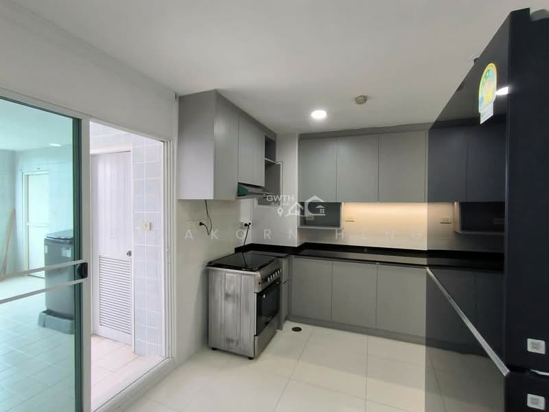 Fifty Fifth Tower : ฟิฟตี้ฟิฟท์ ทาวเวอร์, กรุงเทพ, 84 ซอยสุขุมวิท 55 ถนนสุขุมวิท, คลองตันเหนือ, วัฒนา, กรุงเทพ, 223 ตร.ม., คอนโด ให้เช่า, โดย Bulakorn Heng, 500271106 - DDproperty.com