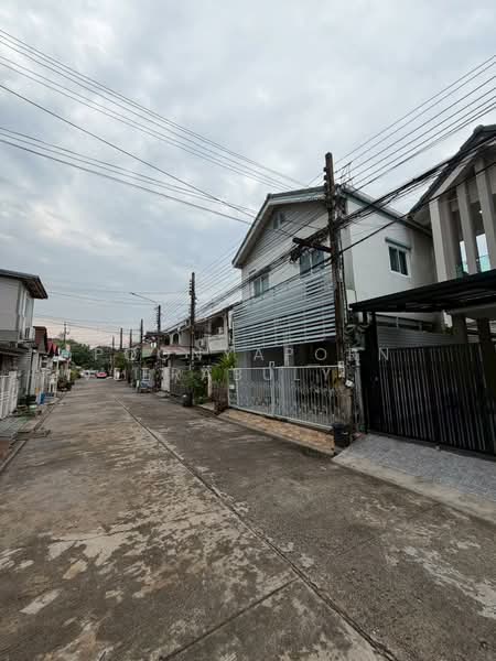 หมู่บ้านสราญรมย์ ซอยประเสริฐมนูกิจ 42, กรุงเทพ, ประเสริฐมนูกิจ, นวมินทร์, บึงกุ่ม, กรุงเทพ, 200 ตร.ม., ทาวน์เฮ้าส์ ขาย, โดย Poonyaporn Veerabulyarit, 500271116 - DDproperty.com