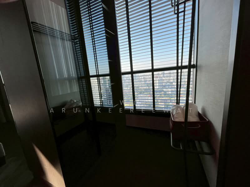 The Esse Sukhumvit 36, Bangkok, Soi Sukhumvit 36, Sukhumvit Road, Phra Kanong, Khlong Toei, Bangkok, 2 Bedrooms, 73 sqm, Condo For Rent, by Suwit Arunkeereewat, 500271130 - DDproperty.com