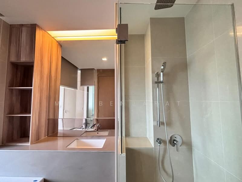 The Esse Asoke, Bangkok, 333 Soi Sukhumvit 21, Sukhumvit Road, Khlongtoei Nua, Watthana, Bangkok, 1 Bedroom, 45 sqm, Condo For Rent, by Trinity Relocation Consultant Co.,Ltd, 500271152 - DDproperty.com