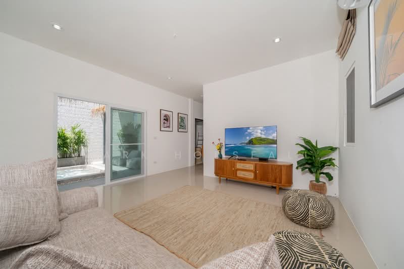 Villa Aemy, Phuket, Q8VF+RFH, Soi Rouam, Rawai, Mueang Phuket District, Phuket 83100, Rawai, Muang Phuket, Phuket, 2 Bedrooms, 168 sqm, Villa For Sale, by Mark Horsfall, 500271153 - DDproperty.com