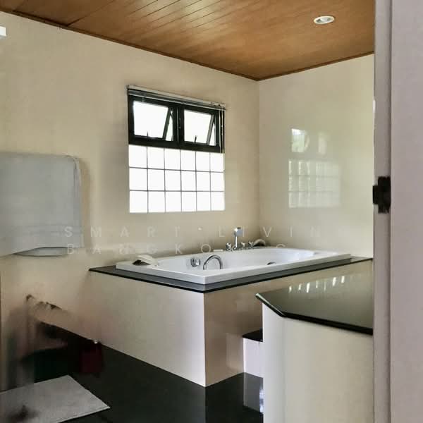 Nichada Thani, Nonthaburi, Soi Prasert Islam, Bang Talat, Pak Kret, Nonthaburi, 4 Bedrooms, 689 sqm, Single Detached House For Sale, by Smart Living Bangkok Co.,Ltd., 500271161 - DDproperty.com