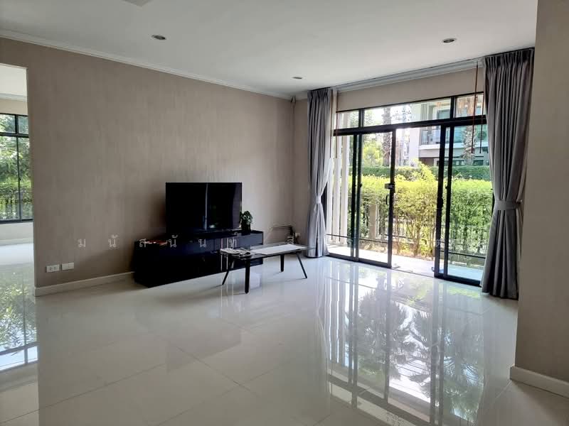 The Palm Pattanakarn, Bangkok, Phatthanakan Road, Suan Luang, Suan Luang, Bangkok, 5 Bedrooms, 370 sqm, Single Detached House For Sale, by มนัสนันท์ สิริรุจิรัตน์, 500271218 - DDproperty.com