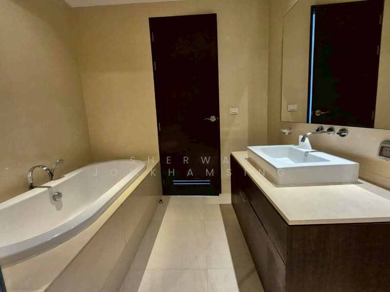 The Madison, Bangkok, Sukhumvit 41, Khlong Tan Nua, Watthana, Bangkok, 2 Bedrooms, 162 sqm, Condo For Rent, by Sherwan Jomkhamsing, 500271246 - DDproperty.com