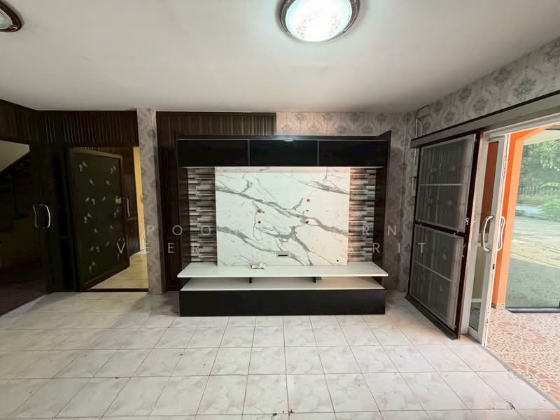 Park Village 1 Bangbuathong, Nonthaburi, Western Outer Ring Road, Lam Pho, Bang Bua Thong, Nonthaburi, 5 Bedrooms, 400 sqm, Single Detached House For Sale, by Poonyaporn Veerabulyarit, 500271253 - DDproperty.com