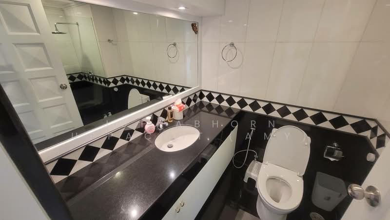 Lake Avenue Sukhumvit 16, Bangkok, Soi Sammitr Sukhumvit Road, Khlong Tan Nua, Watthana, Bangkok, 2 Bedrooms, 124 sqm, Condo For Rent, by Juthabhorn Uppachit (Amy), 500271263 - DDproperty.com