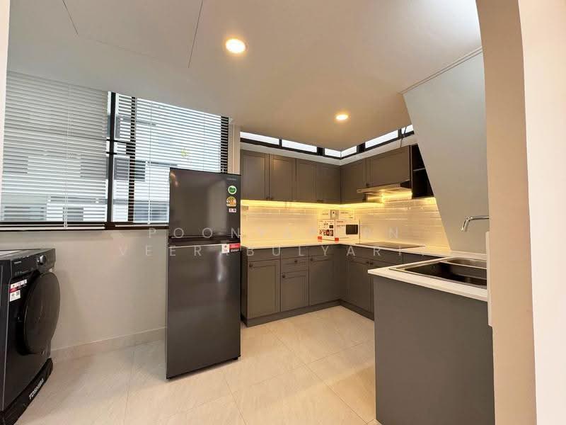 Supalai Place Sukhumvit 39 : ศุภาลัย เพลส สุขุมวิท 39, กรุงเทพ, 175-179 ซอยสุขุมวิท 39 ถนนสุขุมวิท แขวงคลองตันเหนือ เขตวัฒนา กรุงเทพมหานคร, คลองตันเหนือ, วัฒนา, กรุงเทพ, 135 ตร.ม., คอนโด ให้เช่า, โดย Poonyaporn Veerabulyarit, 500271271 - DDproperty.com