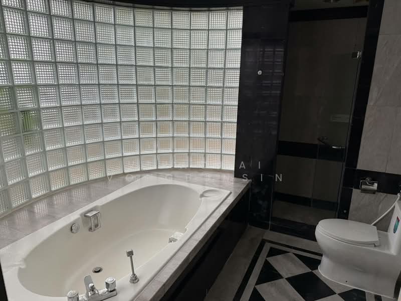 Chidlom Place, Bangkok, 6/2 Chit Lom Alley, Lumphini, Pathum Wan, Bangkok, 3 Bedrooms, 170 sqm, Condo For Rent, by Virachai Vongbunsin, 500271293 - DDproperty.com