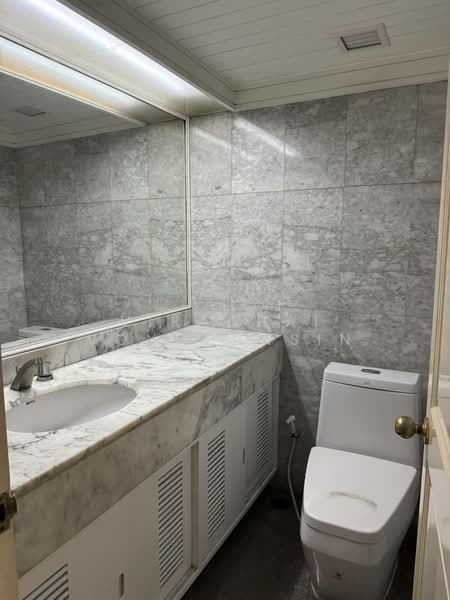 Chidlom Place, Bangkok, 6/2 Chit Lom Alley, Lumphini, Pathum Wan, Bangkok, 3 Bedrooms, 170 sqm, Condo For Rent, by Virachai Vongbunsin, 500271293 - DDproperty.com