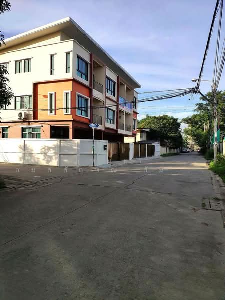 ทาวน์โฮม นวมินทร์ 70, กรุงเทพ, นวมินทร์, บึงกุ่ม, กรุงเทพ, 150 ตร.ม., ทาวน์เฮ้าส์ ขาย, โดย (หนุ่ย) กมลลักษณ์ สัมพันธรัตน์, 500271303 - DDproperty.com