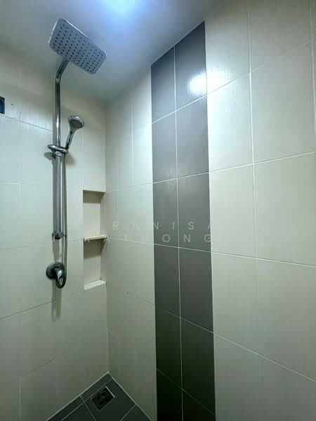 Baan Klang Muang Rama 9 (Motorway), Bangkok, New Bangkok-Chonburi Road, Suan Luang, Suan Luang, Bangkok, 3 Bedrooms, 300 sqm, Single Detached House For Sale, by Pranisa Jirathongpoon, 500271381 - DDproperty.com