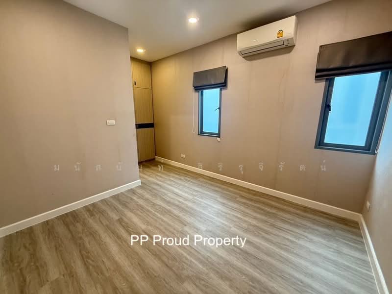 Perfect Place Sukhumvit 77-Suvarnabhumi, Samut Prakan, Lat Krabang Road, Rachathewa, Bang Plee, Samut Prakan, 4 Bedrooms, 178 sqm, Single Detached House For Sale, by มนัสนันท์ สิริรุจิรัตน์, 500271388 - DDproperty.com