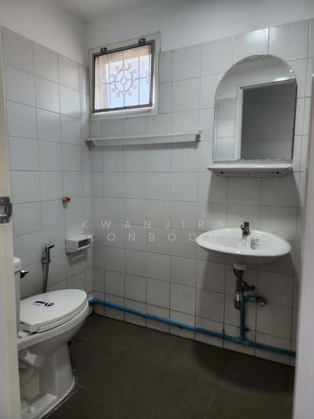 Bueng Bua Village, Bangkok, Lam Pla Tiew, Lat Krabang, Bangkok, 3 Bedrooms, 200 sqm, Single Detached House For Rent, by Kwanjira Konboon, 500271415 - DDproperty.com