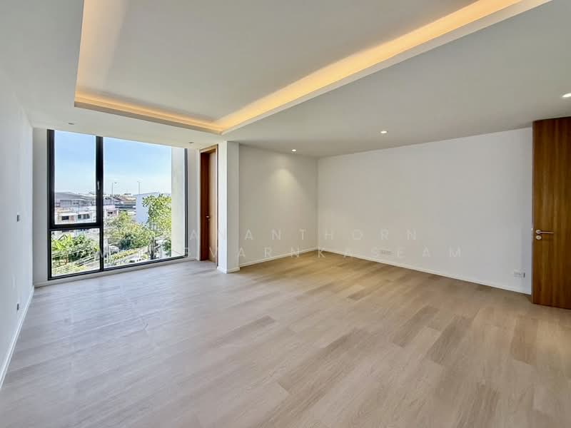 Home Office Predi 14, Bangkok, Phra Kanong Nua, Watthana, Bangkok, 5 Bedrooms, 547 sqm, Townhouse For Rent, by Thananthorn Wongvarnkaseam, 500271444 - DDproperty.com