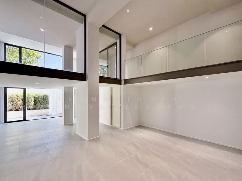 Home Office Predi 14, Bangkok, Phra Kanong Nua, Watthana, Bangkok, 5 Bedrooms, 547 sqm, Townhouse For Rent, by Thananthorn Wongvarnkaseam, 500271444 - DDproperty.com