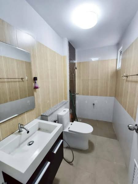 ให้เช่าบ้านแฝด ม.เลควัลเล่ย์ บ่อวิน ศรีราชา, Chon Buri (Pattaya), Bo Win, Si Racha, Chon Buri (Pattaya), 3 Bedrooms, 150 sqm, Semi-Detached House (Twin House) For Rent, by Dusit Saengfa, 500271491 - DDproperty.com