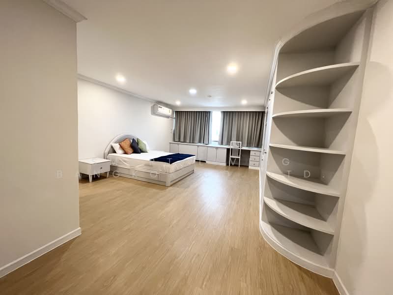 Oriental Towers, Bangkok, 25 Soi Ekkamai 12, Ekkamai Road, Khlong Tan Nua, Watthana, Bangkok, 4 Bedrooms, 458 sqm, Condo For Sale, by Smart Living Bangkok Co.,Ltd., 500271519 - DDproperty.com