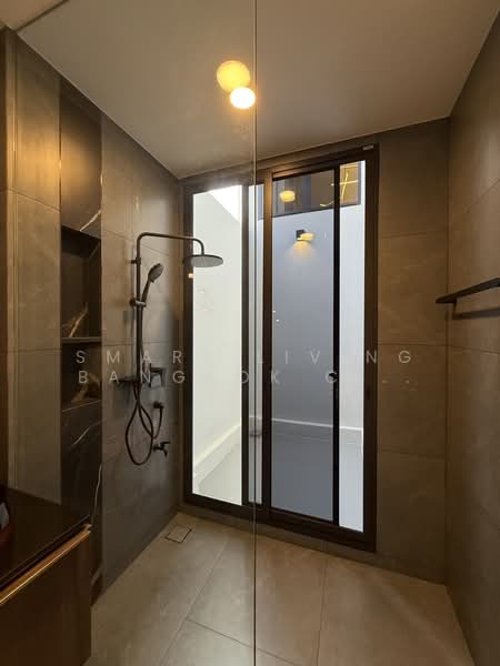 VIVE New Krungthepkreetha, Bangkok, Krungthep Kreetha Road, Saphan Sung, Saphan Sung, Bangkok, 5 Bedrooms, 800 sqm, Single Detached House For Sale, by Smart Living Bangkok Co.,Ltd., 500271528 - DDproperty.com