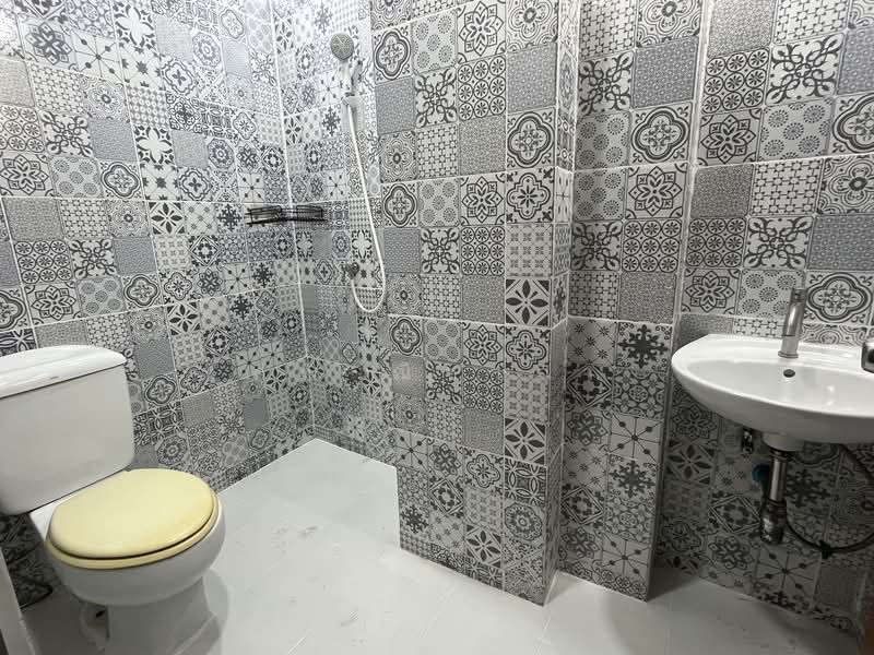 อาคารพาณิชย์ ถนนสุรวงศ์ ซอยอนุมานราชธน ขนาด 20 ตร.ว. พื้นที่ใช้สอย 560 ตร.ม. ใกล้ BTS ศาลาแดง และ ช่, กรุงเทพ, สุริยวงศ์, บางรัก, กรุงเทพ, 560 ตร.ม., ตึกแถว-อาคารพาณิชย์ ให้เช่า, โดย คุณ ณิชาภา, 500271538 - DDproperty.com