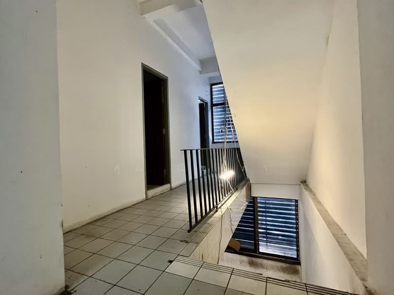 อาคารพาณิชย์ ถนนสุรวงศ์ ซอยอนุมานราชธน ขนาด 20 ตร.ว. พื้นที่ใช้สอย 560 ตร.ม. ใกล้ BTS ศาลาแดง และ ช่, กรุงเทพ, สุริยวงศ์, บางรัก, กรุงเทพ, 560 ตร.ม., ตึกแถว-อาคารพาณิชย์ ให้เช่า, โดย คุณ ณิชาภา, 500271538 - DDproperty.com