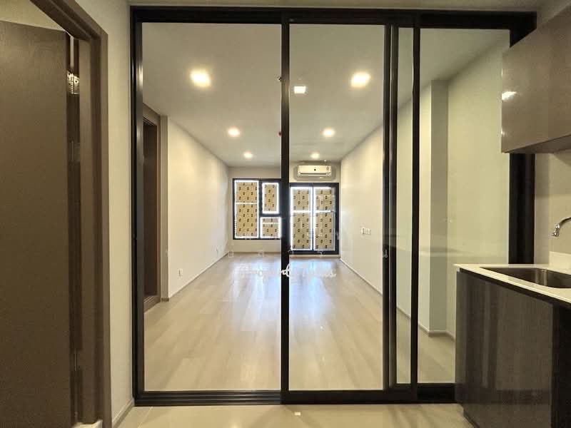 Life Phahon-Ladprao, Bangkok, 996 Phahonyothin Road, Jom Phon, Chatuchak, Bangkok, Studio, 29 sqm, Condo For Sale, by คุณทักษพร พงษ์สุวรรณ, 500271542 - DDproperty.com