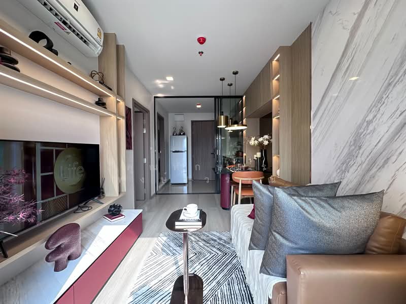 Life Phahon-Ladprao, Bangkok, 996 Phahonyothin Road, Jom Phon, Chatuchak, Bangkok, 1 Bedroom, 35 sqm, Condo For Sale, by คุณทักษพร พงษ์สุวรรณ, 500271545 - DDproperty.com