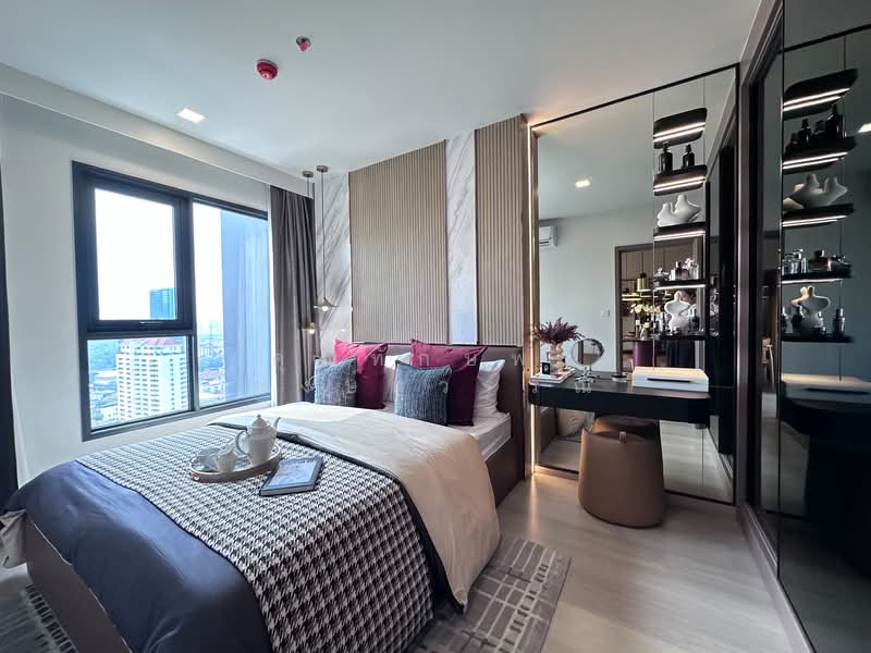 Life Phahon-Ladprao, Bangkok, 996 Phahonyothin Road, Jom Phon, Chatuchak, Bangkok, 1 Bedroom, 35 sqm, Condo For Sale, by คุณทักษพร พงษ์สุวรรณ, 500271545 - DDproperty.com