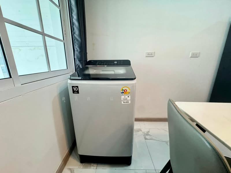 ให้เช่าบ้านเดี่ยวรีโนเวทใหม่ ม.คลาสสิคโฮม ไร่กล้วย ศรีราชา, Chon Buri (Pattaya), Surasak, Si Racha, Chon Buri (Pattaya), 4 Bedrooms, 150 sqm, Single Detached House For Rent, by Dusit Saengfa, 500271562 - DDproperty.com