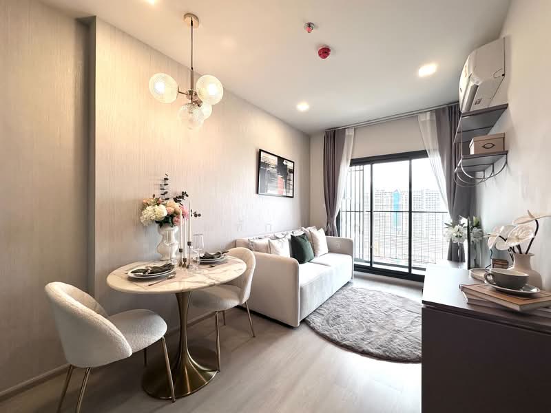 Life Phahon-Ladprao, Bangkok, 996 Phahonyothin Road, Jom Phon, Chatuchak, Bangkok, 1 Bedroom, 35 sqm, Condo For Sale, by คุณทักษพร พงษ์สุวรรณ, 500271572 - DDproperty.com