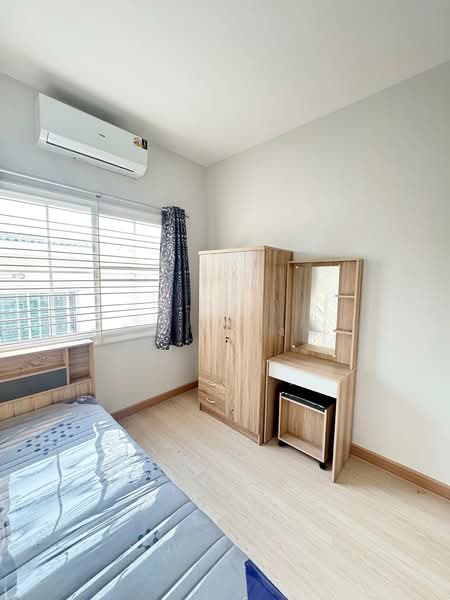 ให้เช่าทาวน์โฮม ม.เสนาวีว่า(เจซิตี้ ) อัสสัมชัญ ศรีราชา, Chon Buri (Pattaya), Surasak, Si Racha, Chon Buri (Pattaya), 3 Bedrooms, 65 sqm, Townhouse For Rent, by Dusit Saengfa, 500271575 - DDproperty.com