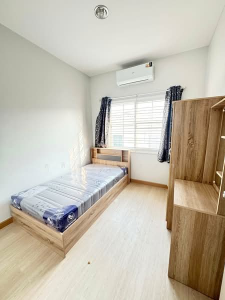 ให้เช่าทาวน์โฮม ม.เสนาวีว่า(เจซิตี้ ) อัสสัมชัญ ศรีราชา, Chon Buri (Pattaya), Surasak, Si Racha, Chon Buri (Pattaya), 3 Bedrooms, 65 sqm, Townhouse For Rent, by Dusit Saengfa, 500271575 - DDproperty.com