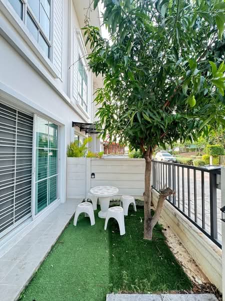 ให้เช่าทาวน์โฮม ม.เสนาวีว่า(เจซิตี้ ) อัสสัมชัญ ศรีราชา, ชลบุรี, สุรศักดิ์, ศรีราชา, ชลบุรี, 65 ตร.ม., ทาวน์เฮ้าส์ ให้เช่า, โดย ดุสิต แสงฟ้า, 500271575 - DDproperty.com