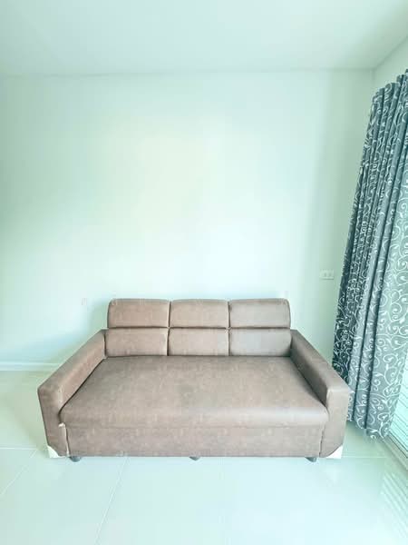 ให้เช่าทาวน์โฮม ม.เสนาวีว่า(เจซิตี้ ) อัสสัมชัญ ศรีราชา, ชลบุรี, สุรศักดิ์, ศรีราชา, ชลบุรี, 65 ตร.ม., ทาวน์เฮ้าส์ ให้เช่า, โดย ดุสิต แสงฟ้า, 500271575 - DDproperty.com