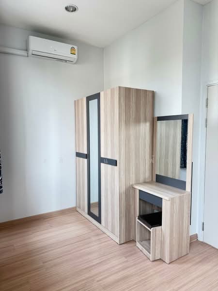 ให้เช่าทาวน์โฮม ม.เสนาวีว่า(เจซิตี้ ) อัสสัมชัญ ศรีราชา, Chon Buri (Pattaya), Surasak, Si Racha, Chon Buri (Pattaya), 3 Bedrooms, 65 sqm, Townhouse For Rent, by Dusit Saengfa, 500271575 - DDproperty.com