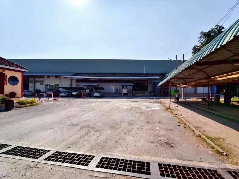 ให้เช่าโรงงานบ้านบึง ผังเหลือง 6500 ตรม. ขอใบ รง.ได้, ชลบุรี, บ้านบึง, บ้านบึง, ชลบุรี, 6,500 ตร.ม., โกดัง-โรงงาน ให้เช่า, โดย ดุสิต แสงฟ้า, 500271589 - DDproperty.com