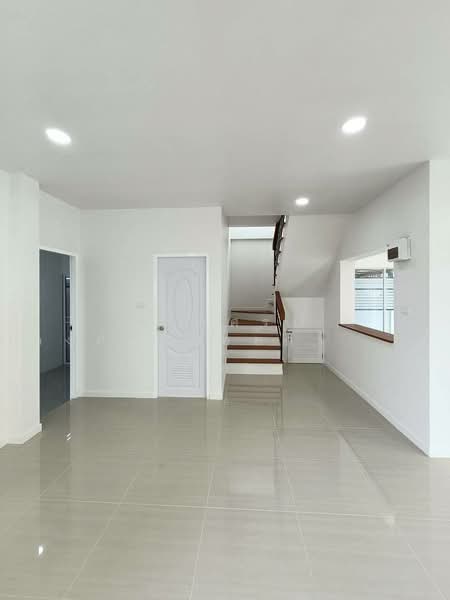 For Sale - Baan Varapirom Lumlukka-Klong 3, Pathum Thani