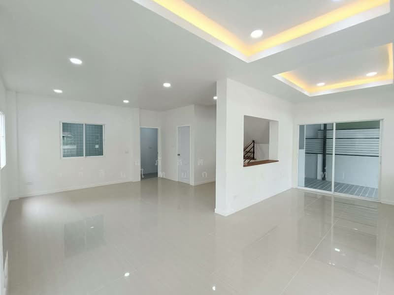 ขาย - Baan Varapirom Lumlukka-Klong 3 : บ้านวราภิรมย์ ลำลูกกา-คลอง 3, ปทุมธานี