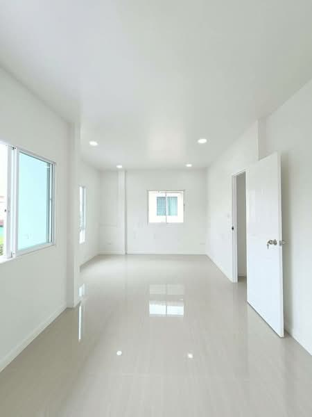 ขาย - Baan Varapirom Lumlukka-Klong 3 : บ้านวราภิรมย์ ลำลูกกา-คลอง 3, ปทุมธานี