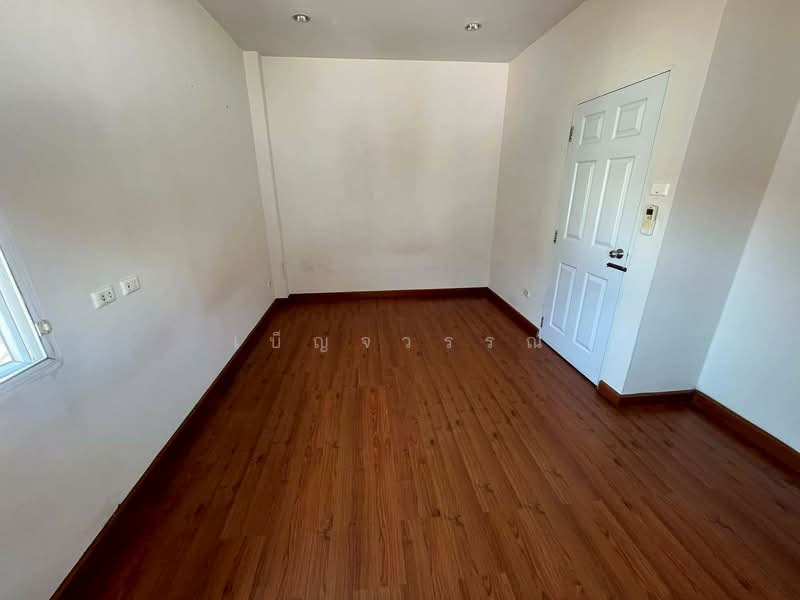 Parinyada Chalongrat, Bangkok, Soi Nakniwas 48, Lat Phrao, Lat Phrao, Bangkok, 3 Bedrooms, 188 sqm, Single Detached House For Sale, by เบ็ญจวรรณ, 500271609 - DDproperty.com
