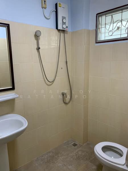 Maneeya Ville, Bangkok, Soi Wachiratham Sathit 12, Bang Chak, Phra Khanong, Bangkok, 2 Bedrooms, 200 sqm, Single Detached House For Rent, by Praeploy Rattanapornnapapatch, 500271611 - DDproperty.com