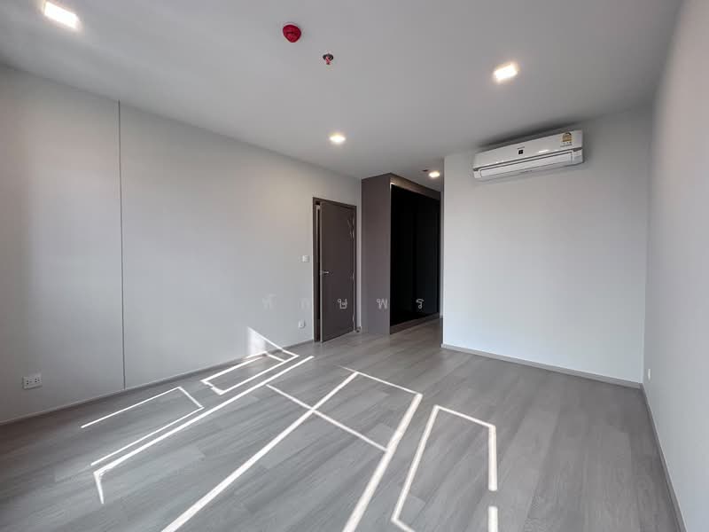 Life Phahon-Ladprao, Bangkok, 996 Phahonyothin Road, Jom Phon, Chatuchak, Bangkok, 2 Bedrooms, 65 sqm, Condo For Sale, by ทักษพร, 500271614 - DDproperty.com