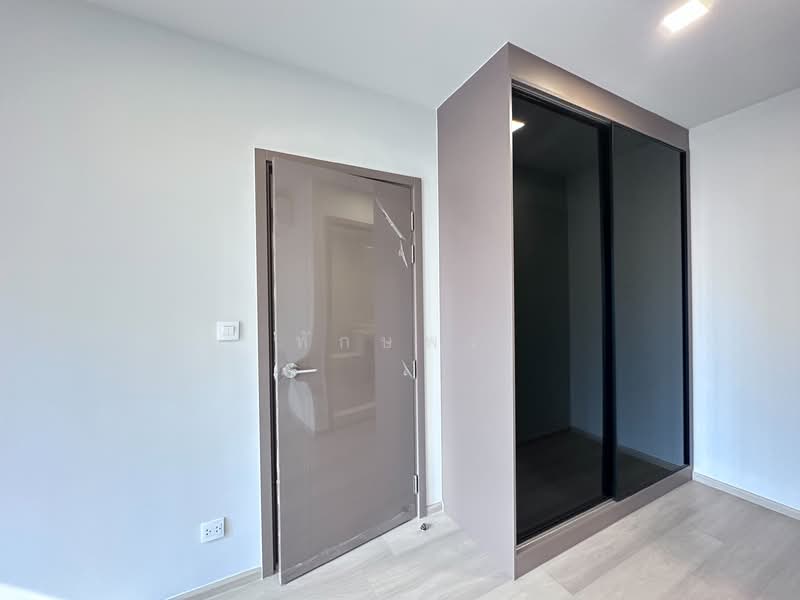 Life Phahon-Ladprao, Bangkok, 996 Phahonyothin Road, Jom Phon, Chatuchak, Bangkok, 2 Bedrooms, 65 sqm, Condo For Sale, by ทักษพร, 500271614 - DDproperty.com