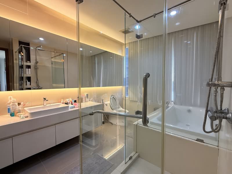 Menam Residences, Bangkok, 2088 Charoenkrung Road, Wat Prayakrai, Bang Kho Laem, Bangkok, 3 Bedrooms, 169 sqm, Condo For Sale, by Orawan Ratanapratum, 500271617 - DDproperty.com