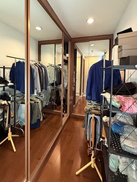 Menam Residences, Bangkok, 2088 Charoenkrung Road, Wat Prayakrai, Bang Kho Laem, Bangkok, 3 Bedrooms, 169 sqm, Condo For Sale, by Orawan Ratanapratum, 500271617 - DDproperty.com