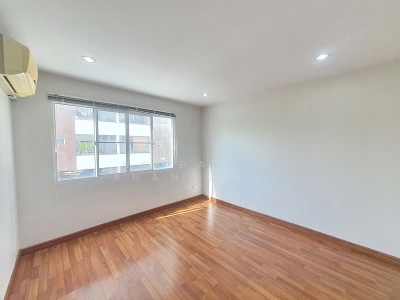 ให้เช่า ทาวน์โฮม 3 ชั้น ถนนสุทธิสาร ใกล้ MRT สุทธิสาร 1 กม., กรุงเทพ, สามเสนนอก, ห้วยขวาง, กรุงเทพ, 120 ตร.ม., ทาวน์เฮ้าส์ ให้เช่า, โดย Noppawan Ruangdech, 500271621 - DDproperty.com