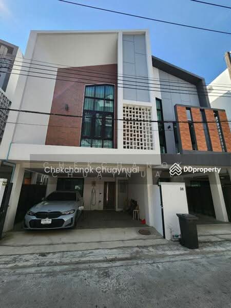 ให้เช่าบ้านแฝด 2.5ชั้น สุขุมวิท101/1 วชิรธรรมสาธิต42 3-4ห้องนอน 3น้ำ 3จอดรถ 35k/เดือน, Bangkok, Bang Chak, Phra Khanong, Bangkok, 4 Bedrooms, 280 sqm, Semi-Detached House (Twin House) For Rent, by Chekchanok Chuaynual, 500271646 - DDproperty.com