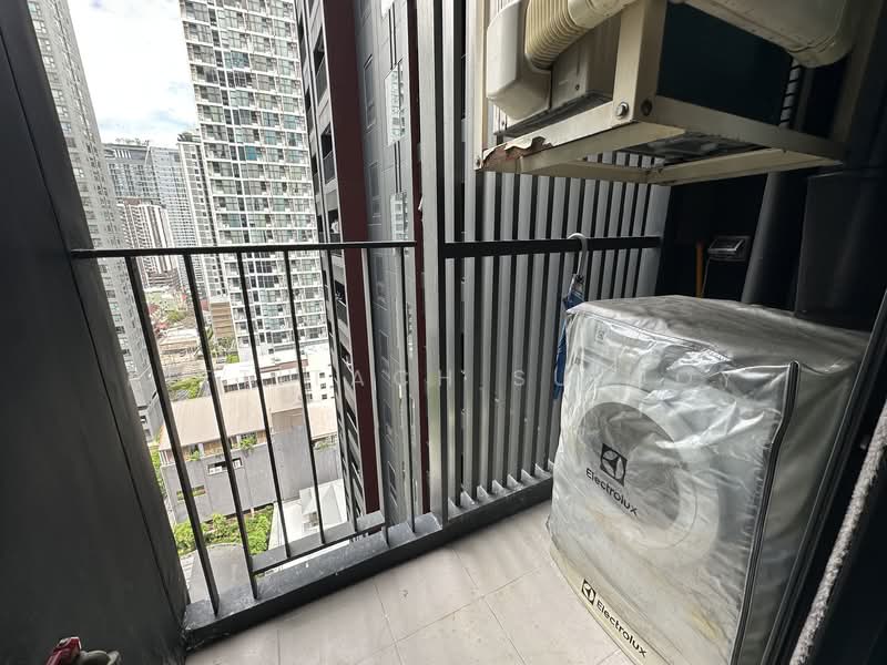 Life Asoke Hype, Bangkok, 339 Chaturathit Rd, Makkasan, Ratchathewi, Bangkok, 1 Bedroom, 32 sqm, Condo For Rent, by Kittitach Sukjoy, 500271663 - DDproperty.com