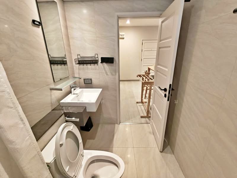 Baan Klang Krung Resort (Ratchada 7), Bangkok, 7 Ratchadaphisek Road, Din Daeng, Din Daeng, Bangkok, Studio, 35 sqm, Condo For Rent, by สมโชค พลงาม, 500271667 - DDproperty.com