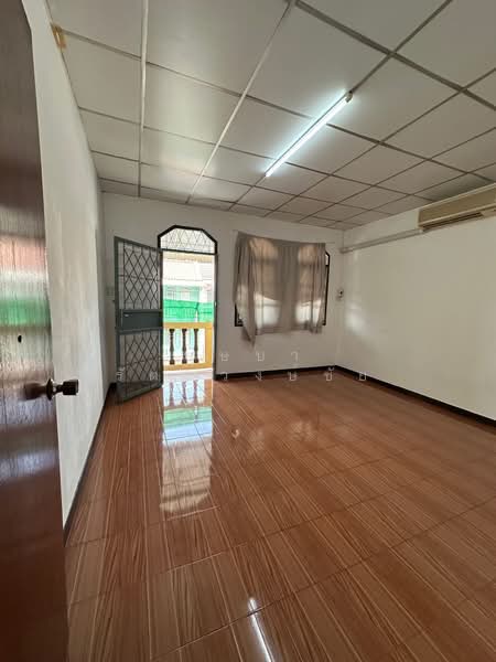 ทำเล MRT จรัญ 13 ให้เช่าทาวน์เฮ้าส์ 3 ชั้น ซ.จรัญ 12 บ้านพร้อมอยู่ ทำเลดี, กรุงเทพ, จรัญสนิทวงศ์, วัดท่าพระ, บางกอกใหญ่, กรุงเทพ, 150 ตร.ม., ทาวน์เฮ้าส์ ให้เช่า, โดย บุษบา รัตนวงษ์ชัย, 500271679 - DDproperty.com