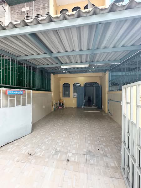 ทำเล MRT จรัญ 13 ให้เช่าทาวน์เฮ้าส์ 3 ชั้น ซ.จรัญ 12 บ้านพร้อมอยู่ ทำเลดี, กรุงเทพ, จรัญสนิทวงศ์, วัดท่าพระ, บางกอกใหญ่, กรุงเทพ, 150 ตร.ม., ทาวน์เฮ้าส์ ให้เช่า, โดย บุษบา รัตนวงษ์ชัย, 500271679 - DDproperty.com
